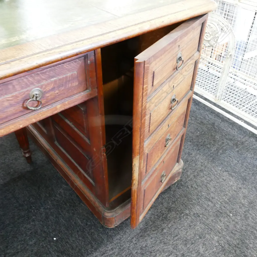 A late Victorian oak partners desk Image 1++