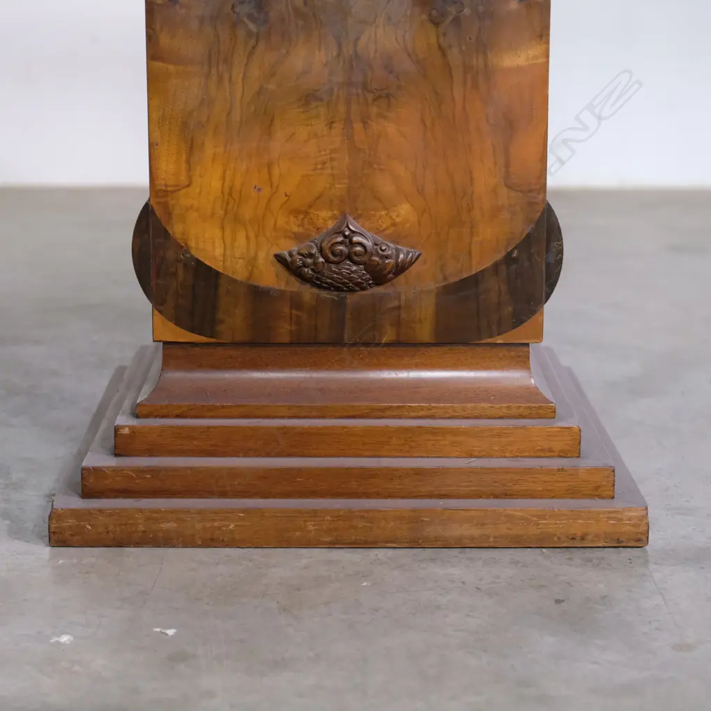 An impressive Art Deco walnut dining suite Image 1++