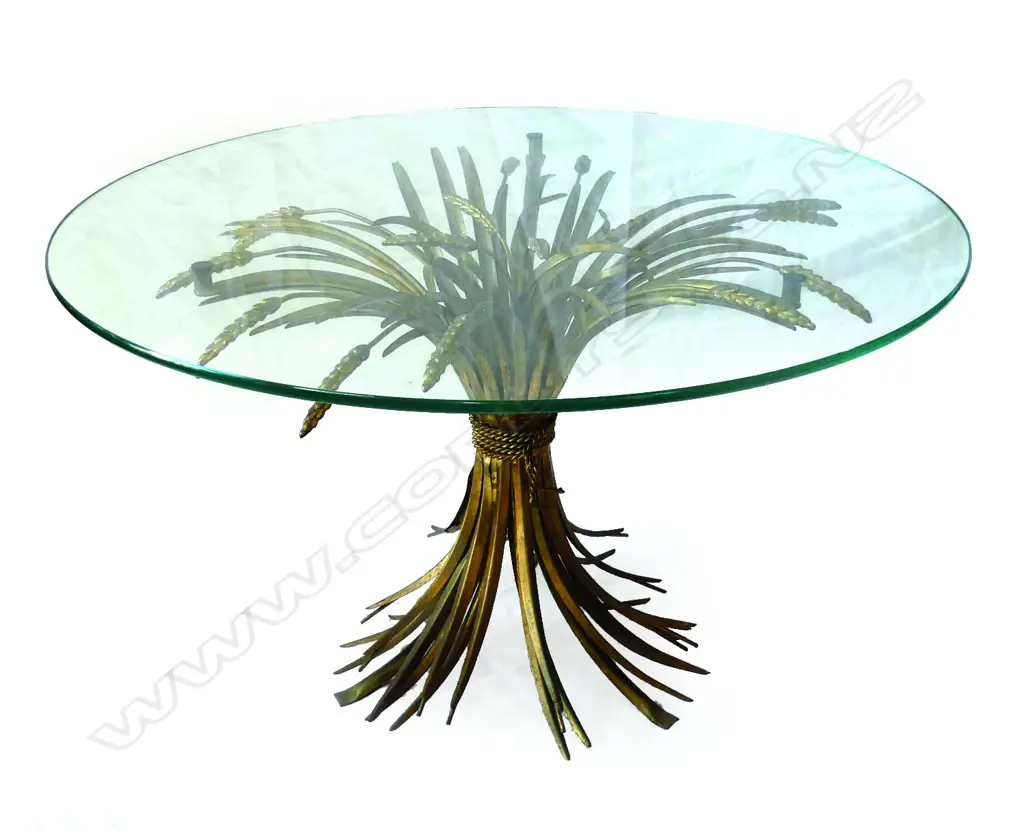 A mid-century Hollywood Regency gilt metal side table Image 1++