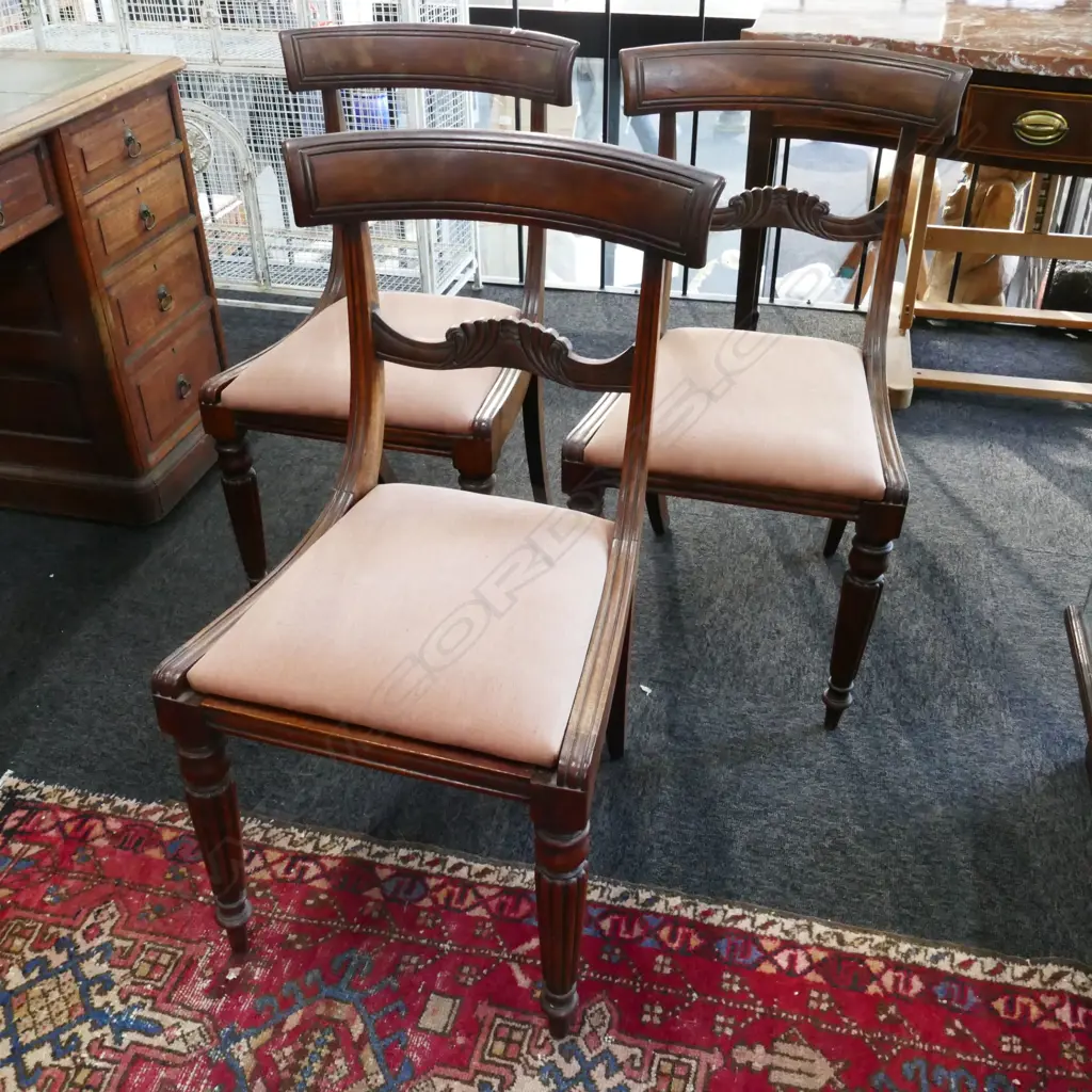 CATALOGUE CORRECTION: SHOULD READ: Three Image 1++