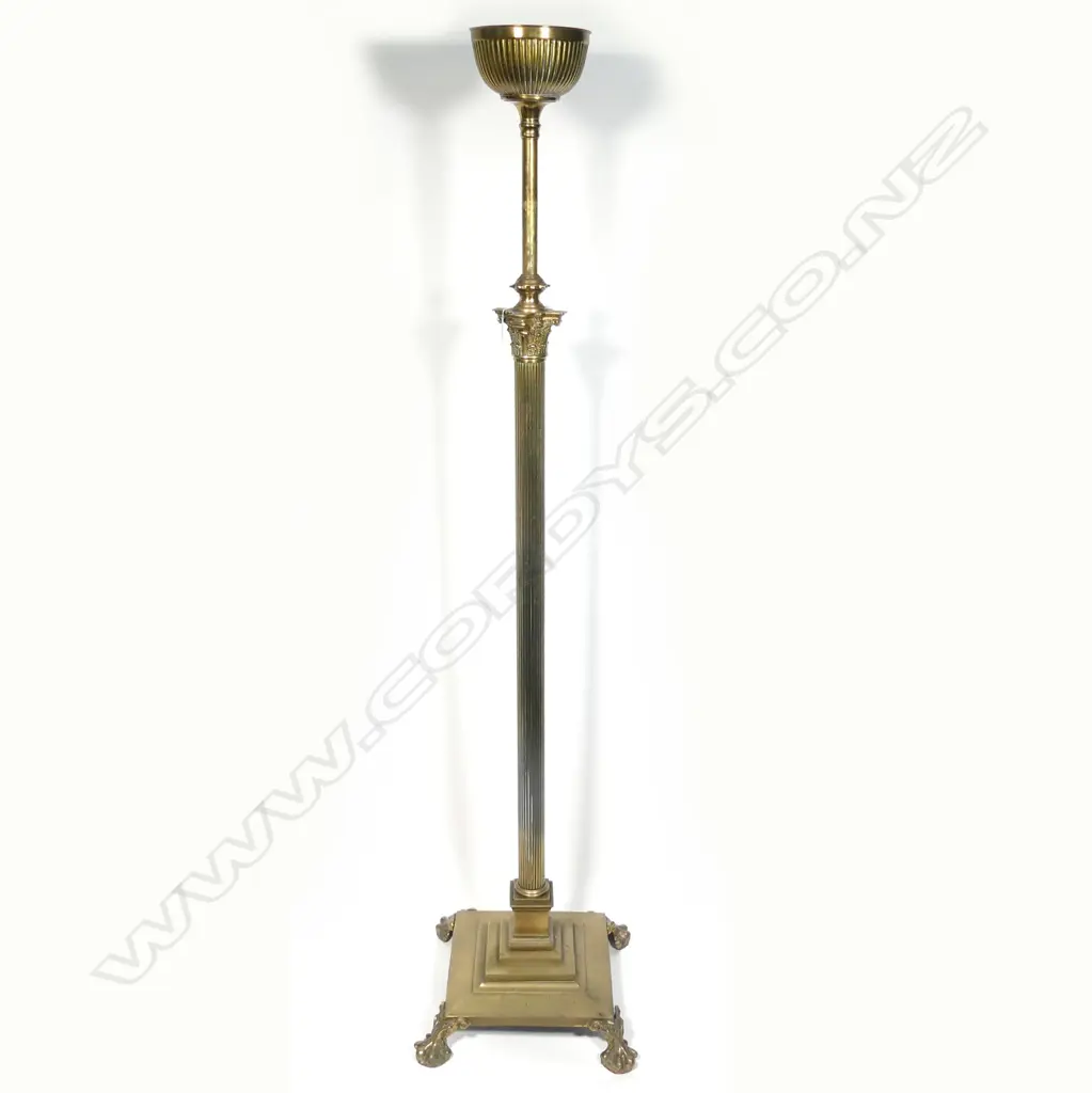A Victorian telescopic torchere lampstand Image 1++