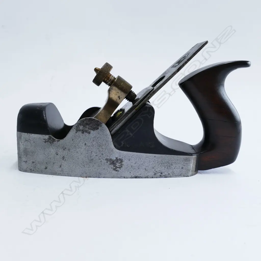 A 7¼” Mathieson coffin walled smoothing plane Image 1++