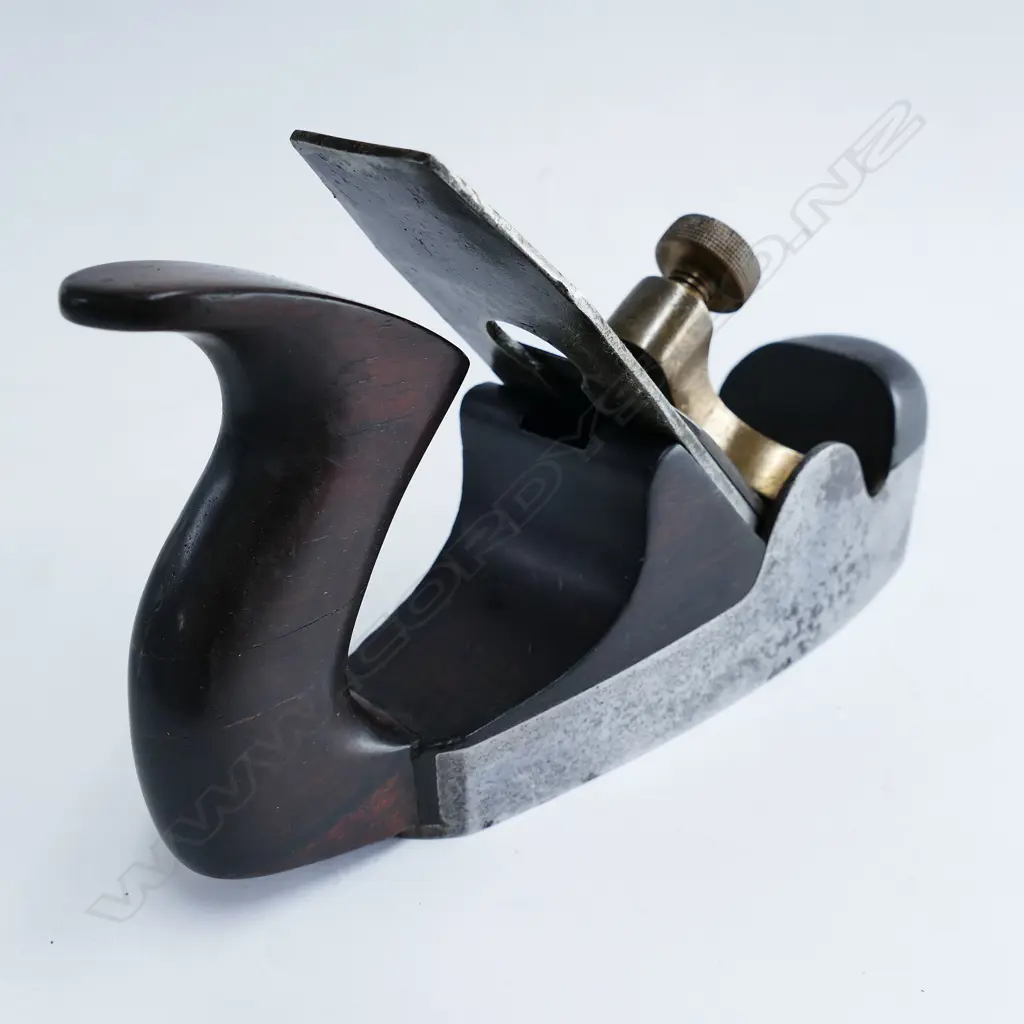 A 7¼” Mathieson coffin walled smoothing plane Image 1++
