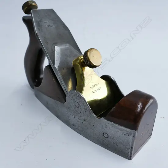 A 7½" Norris coffin shaped smoothing plane