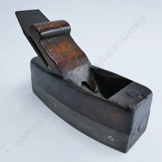 An early 7¾" coffin shaped smoothing plane
