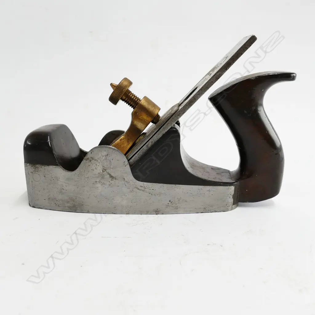 A 7¼" Mathieson coffin walled smoothing plane Image 1++