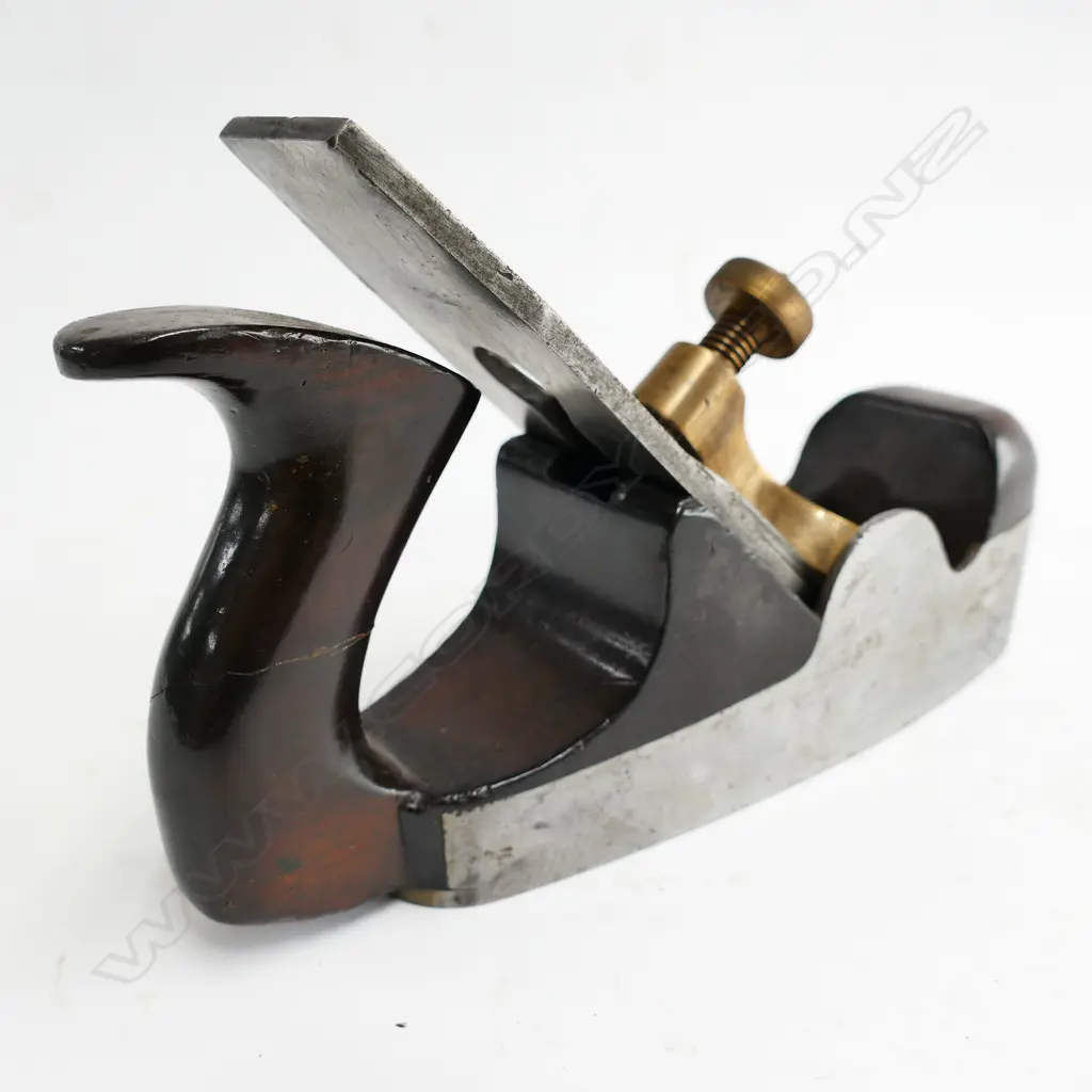 A 7¼" Mathieson coffin walled smoothing plane Image 1++