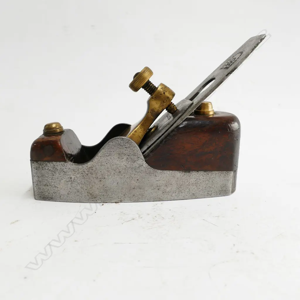A 7" coffin shaped smoothing plane Image 1++
