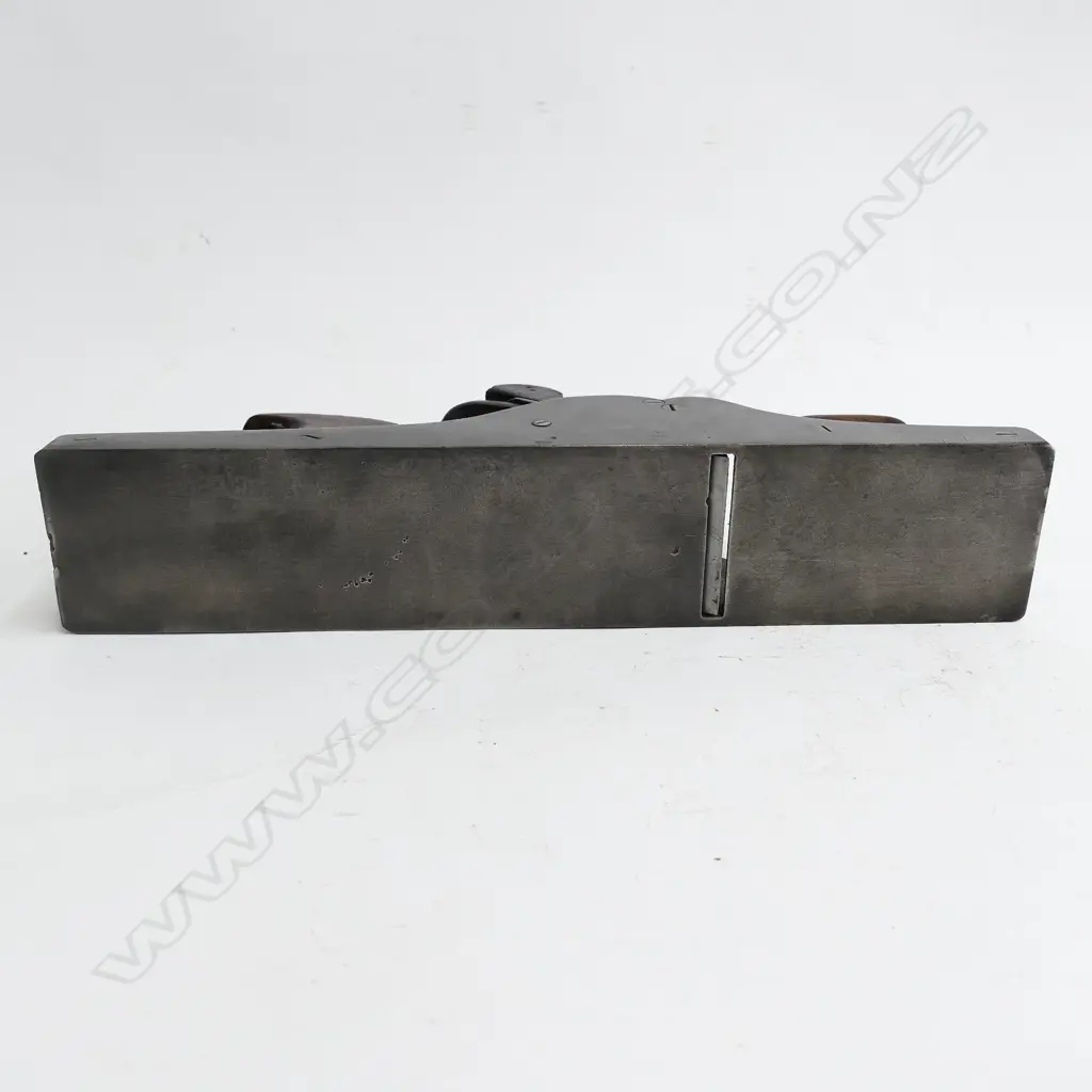 An early 19thC steel and rosewood panel plane Image 1++