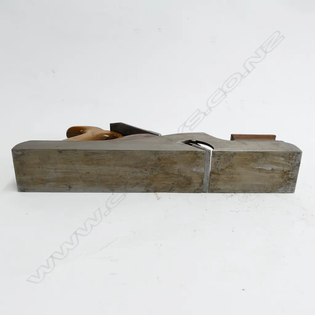 A 12¾" carriage-maker's plane Image 1++