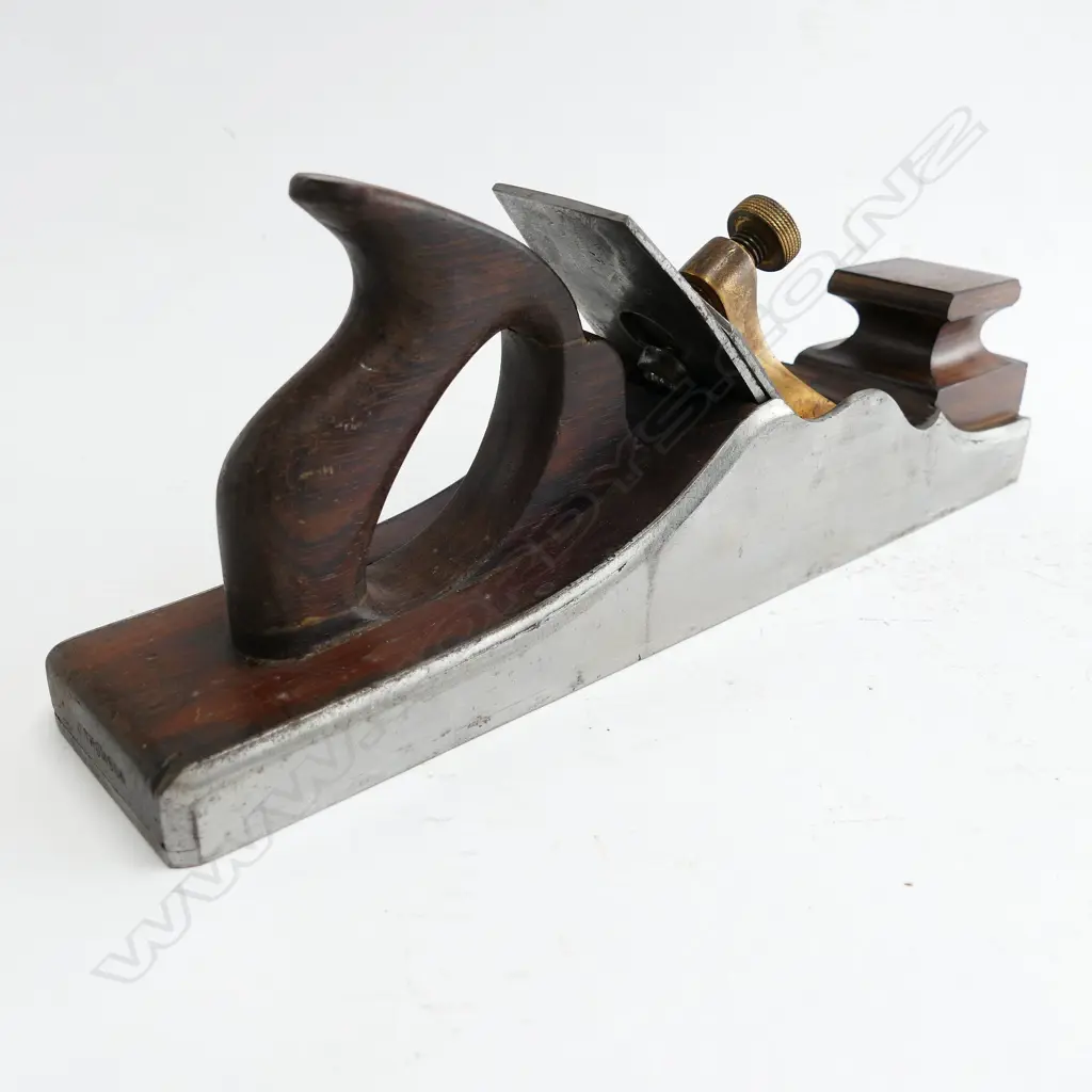 A 19thC 13½" steel and rosewood panel plane Image 1++
