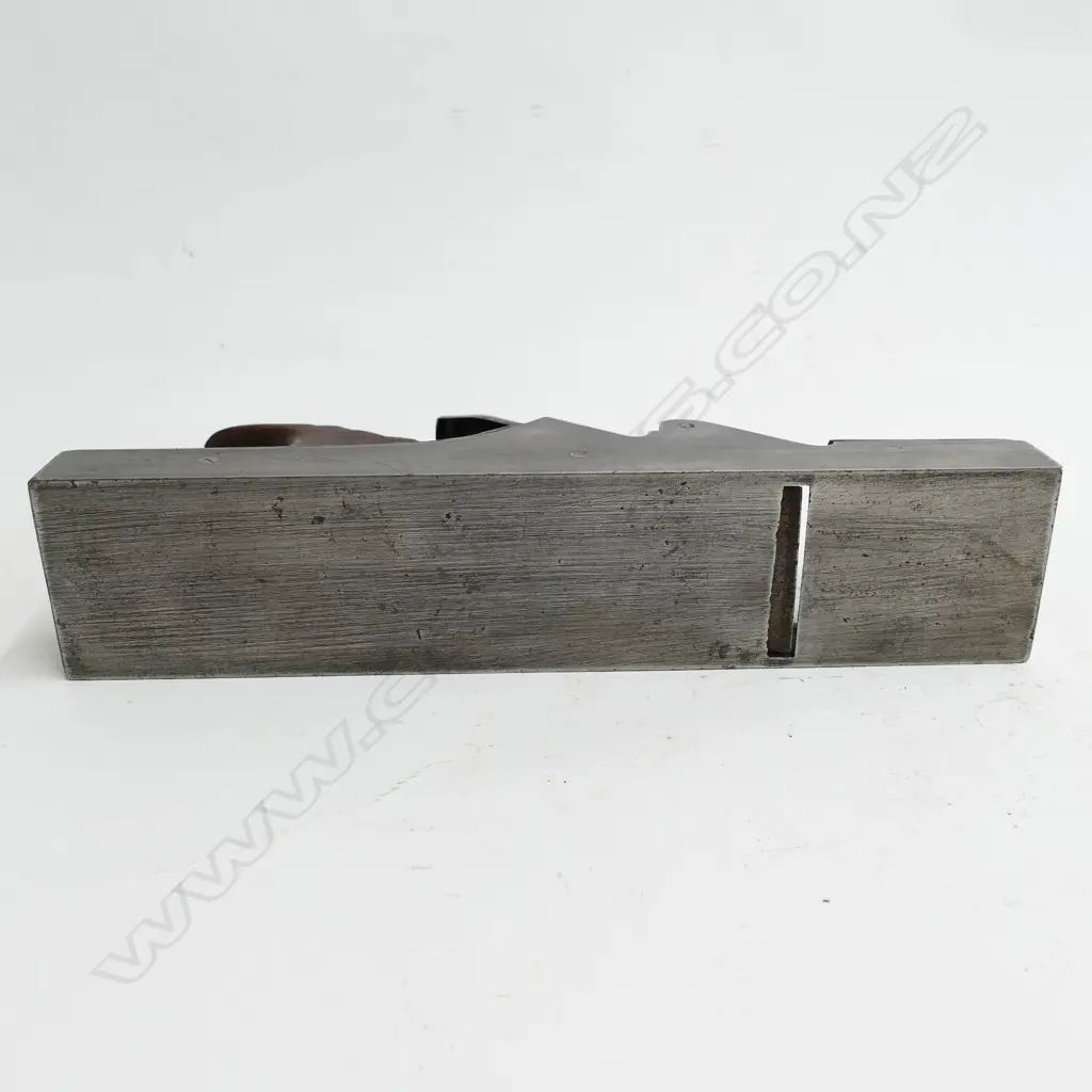 A 19thC 13" steel and oak panel plane Image 1++