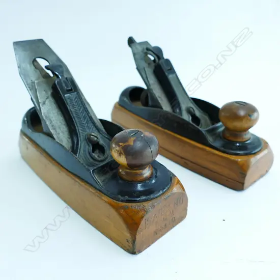 Two Sargent transitional smoothing planes