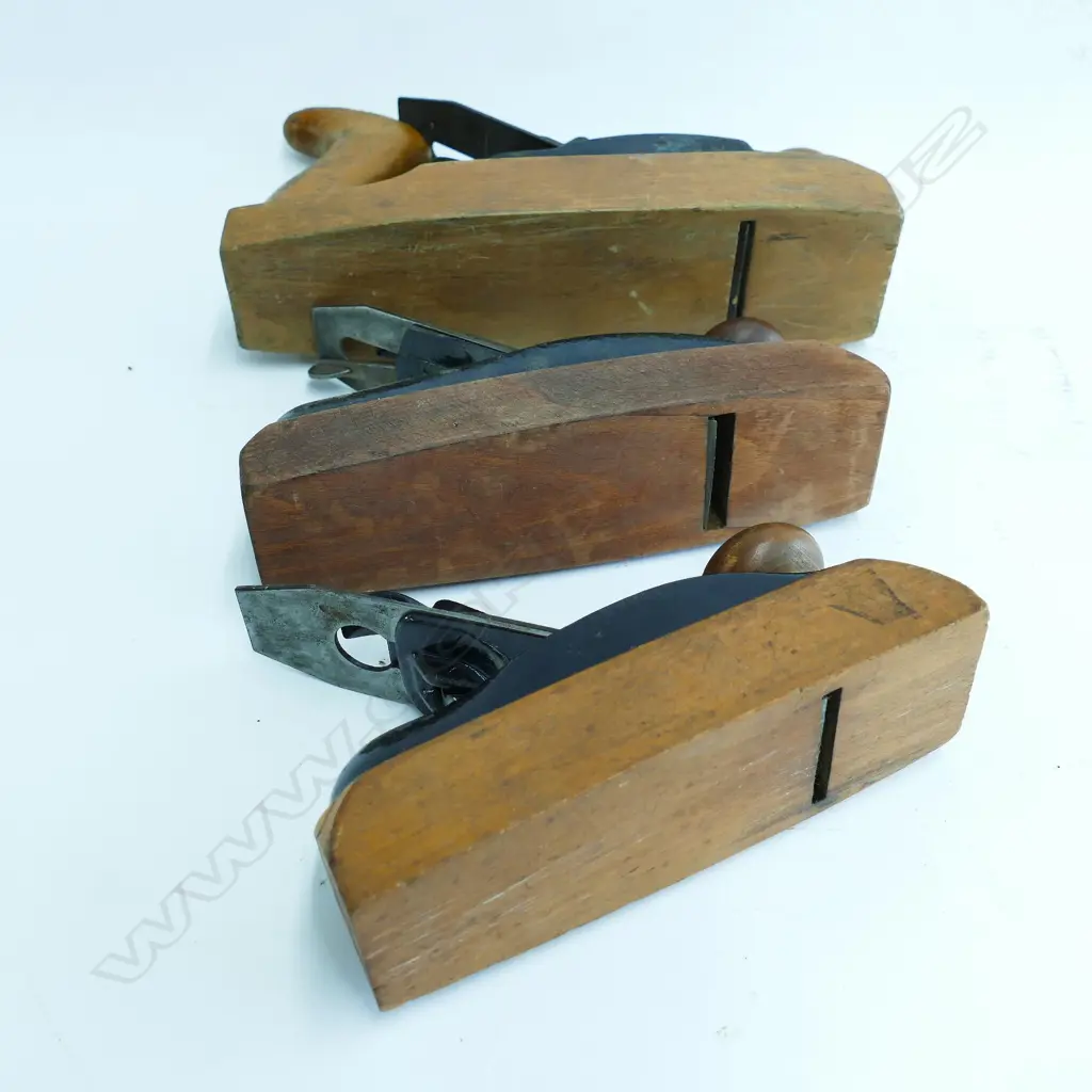 Three Stanley transitional smoothing planes Image 1++