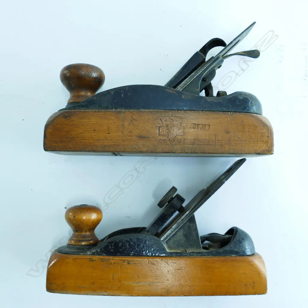 Two Union transitional smoothing planes Image 1++