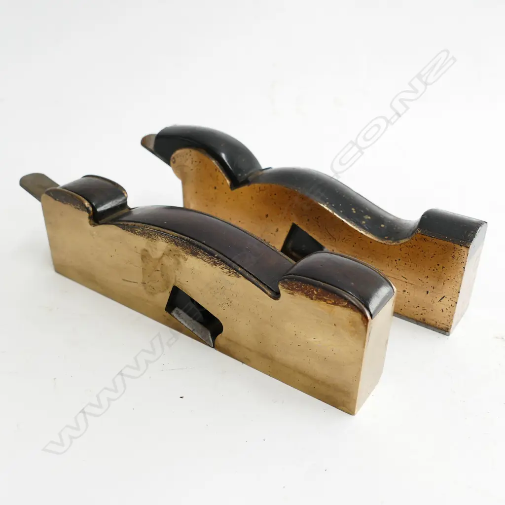Two brass shoulder planes Image 1++