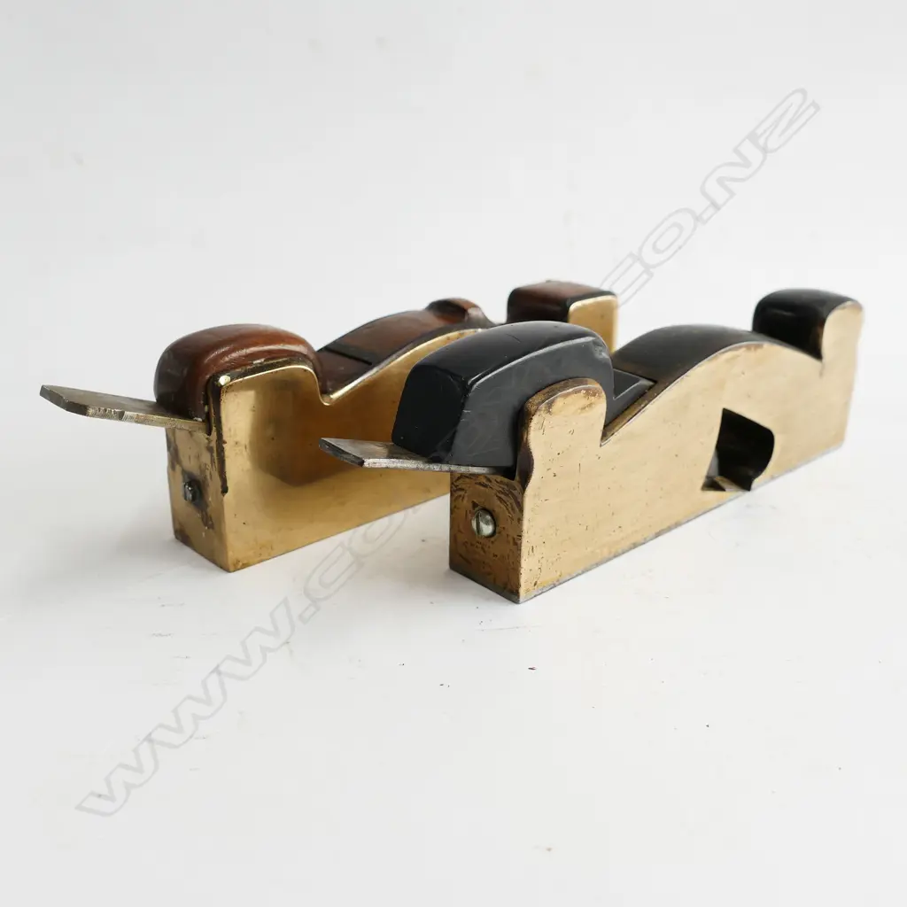 Two brass shoulder planes Image 1++