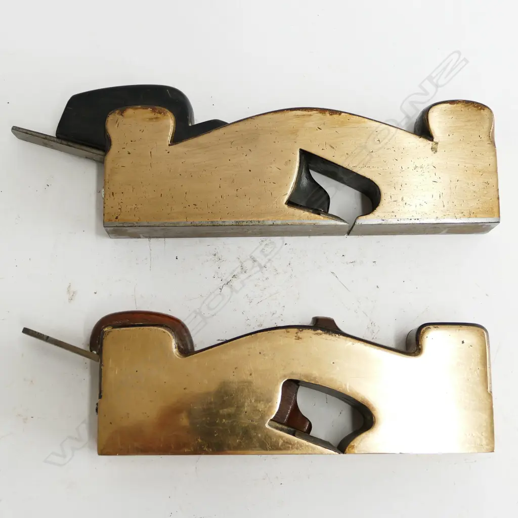 Two brass shoulder planes Image 1++