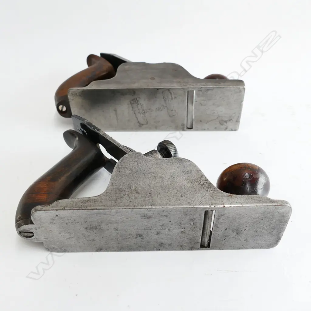 Two Spiers steel smoothing planes Image 1++