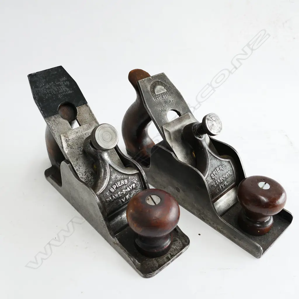 Two Spiers steel smoothing planes Image 1++