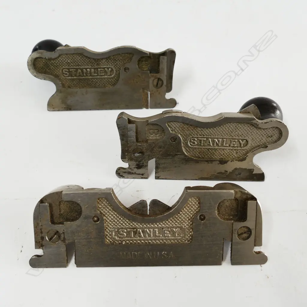 Three Stanley side rebate planes Image 1++