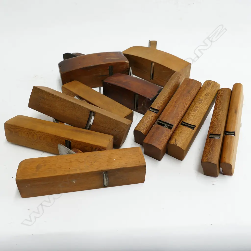 Three small block planes and nine craftsman made pattern-maker's planes Image 1++