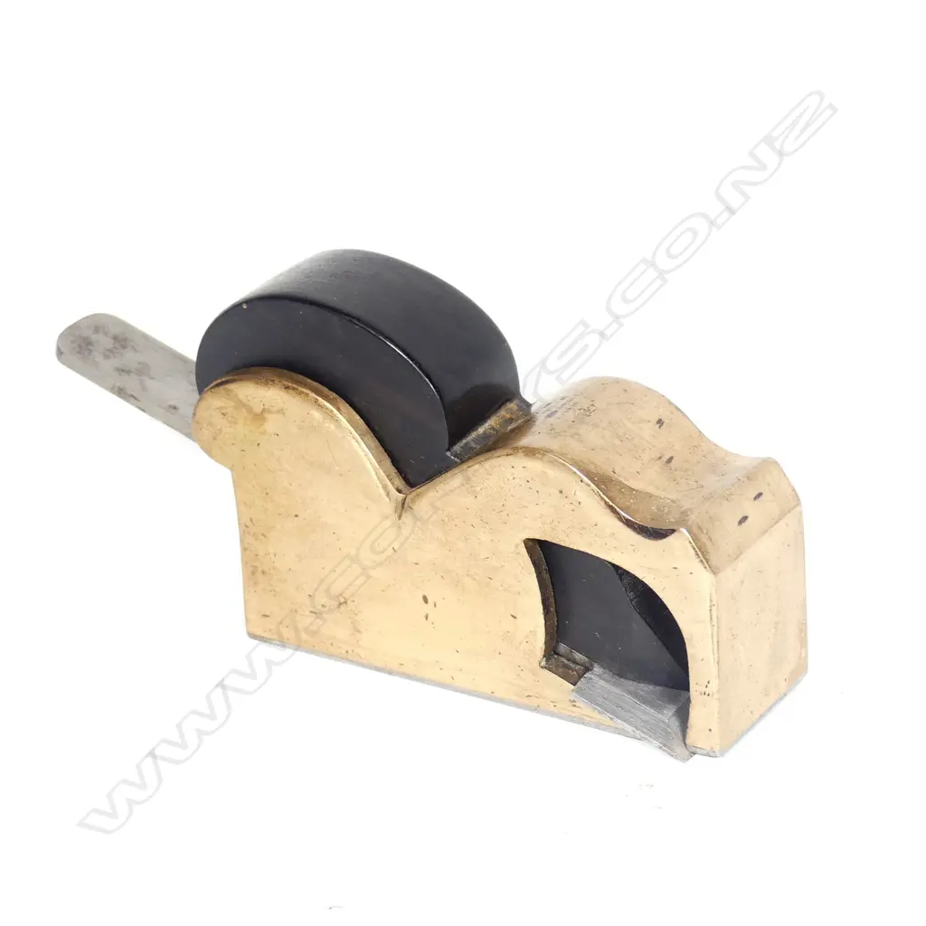 A Slater cast brass bullnose rebate plane Image 1++