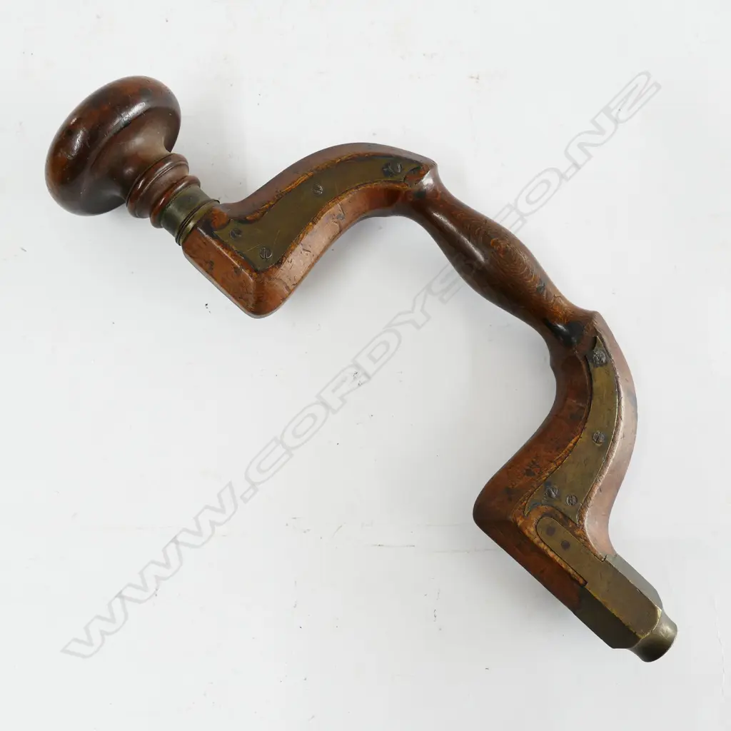 A plated brace Image 1++