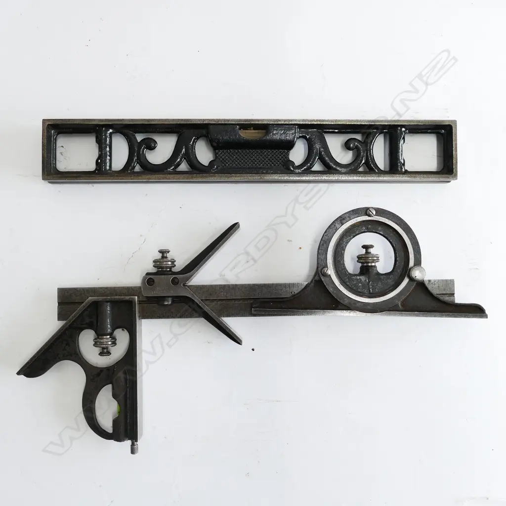 A Moore & Wright engineer's combination square Image 1++