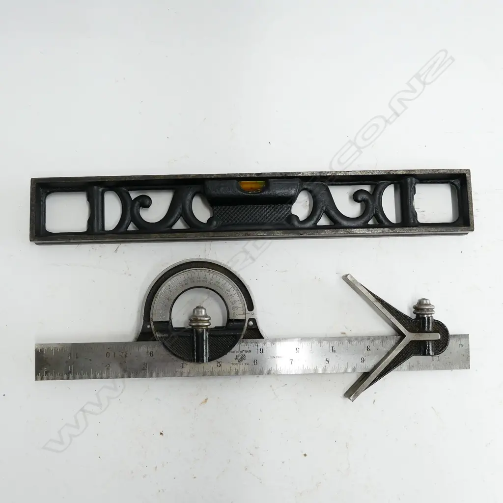 An L.S.S.Co. engineer's square Image 1++