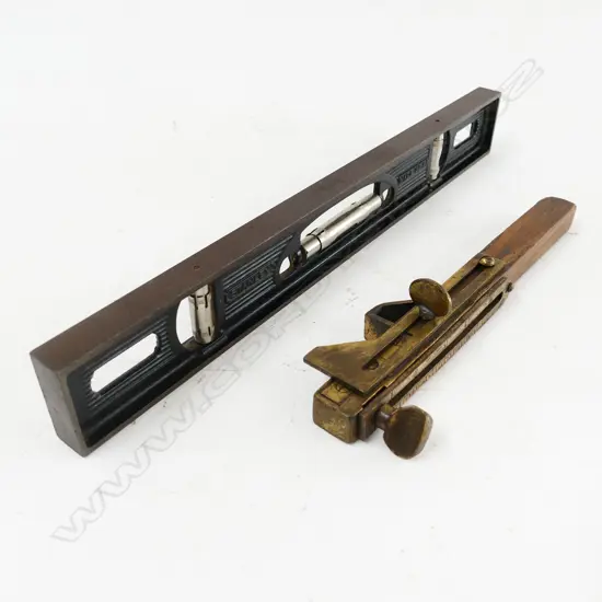 A Stanley cast steel 18" bubble level