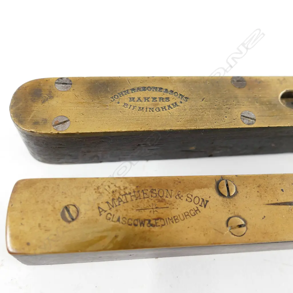 Two bubble levels Image 1++