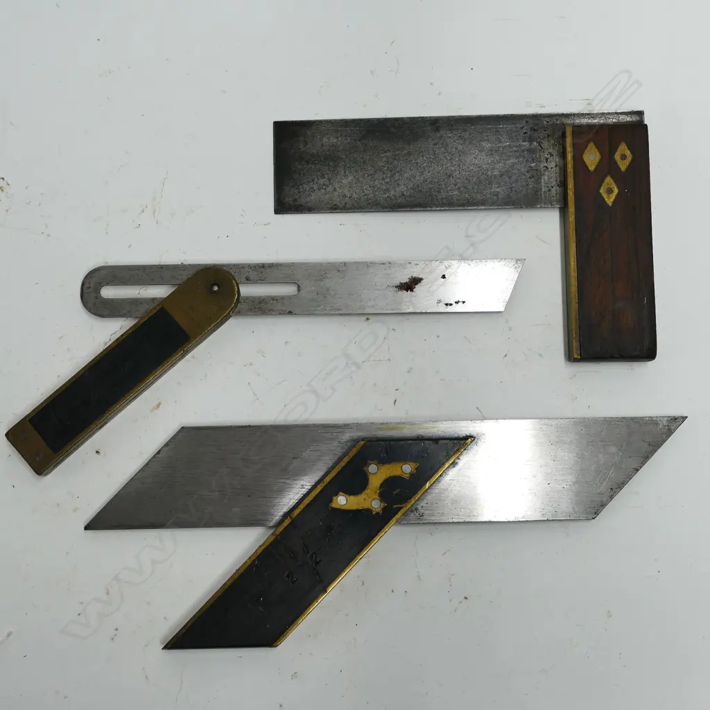 A rosewood mitre square Image 1++