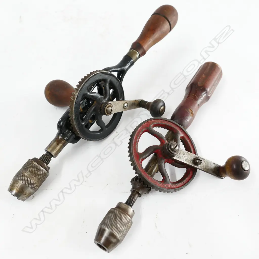 An American Shelburne small hand drill Image 1++