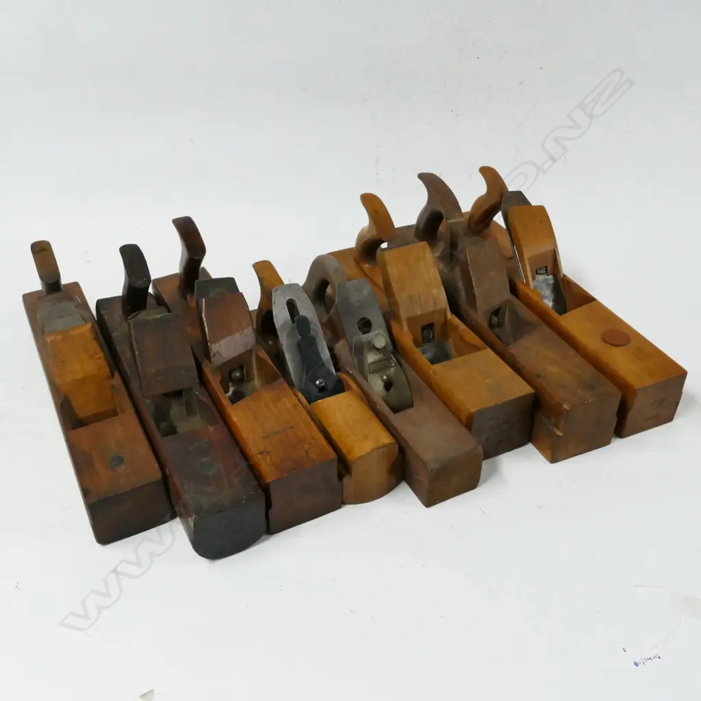 Eight various jack planes Image 1++