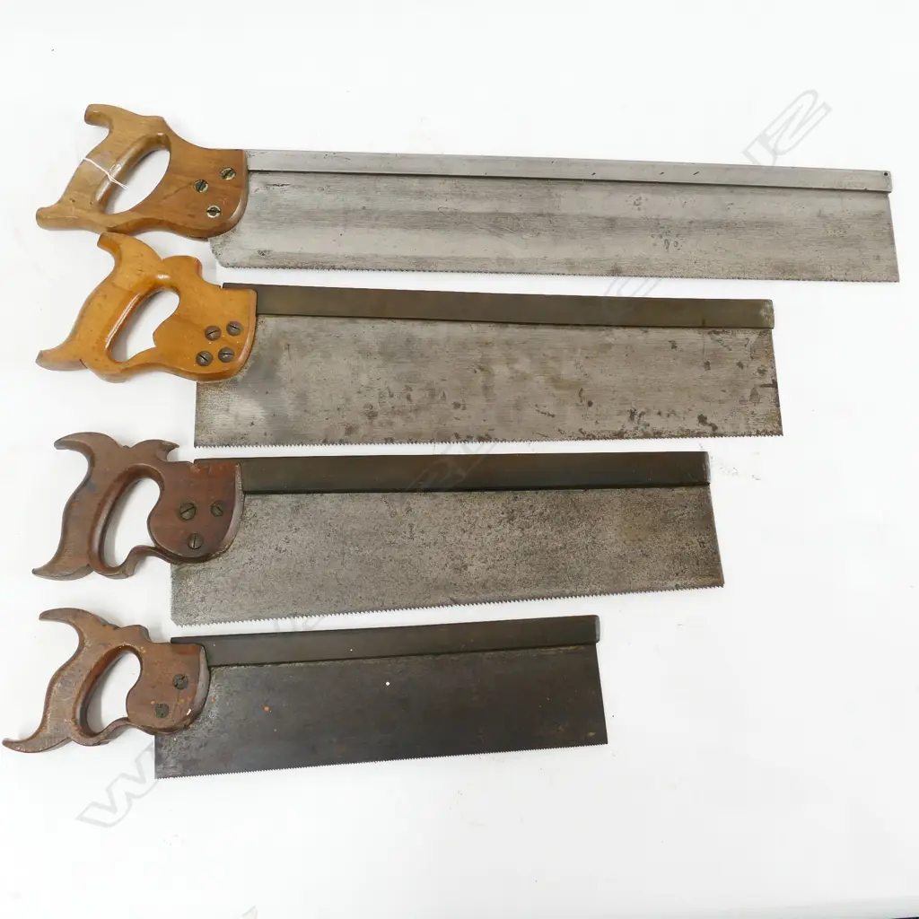 Four graduated tenon saws Image 1++