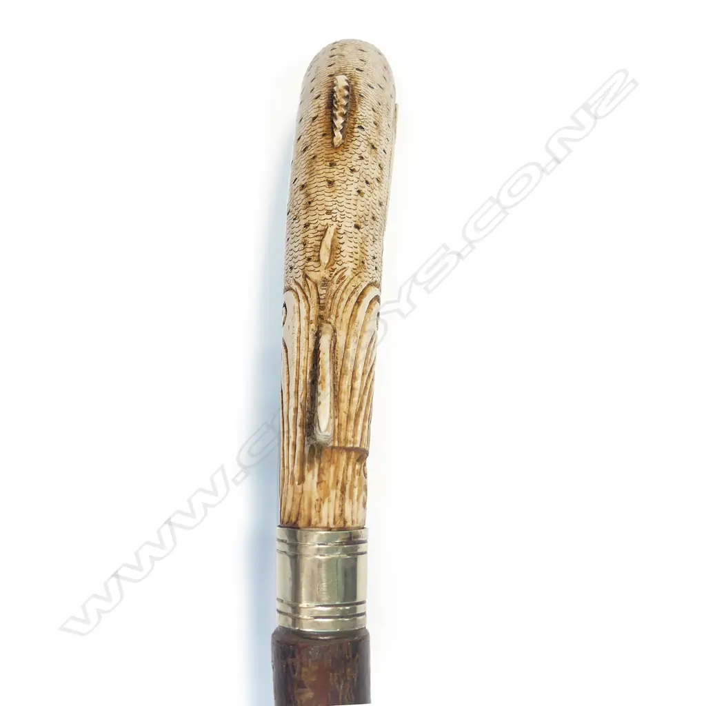 Des Baker carved antler/bone fisherman's pole Image 1++