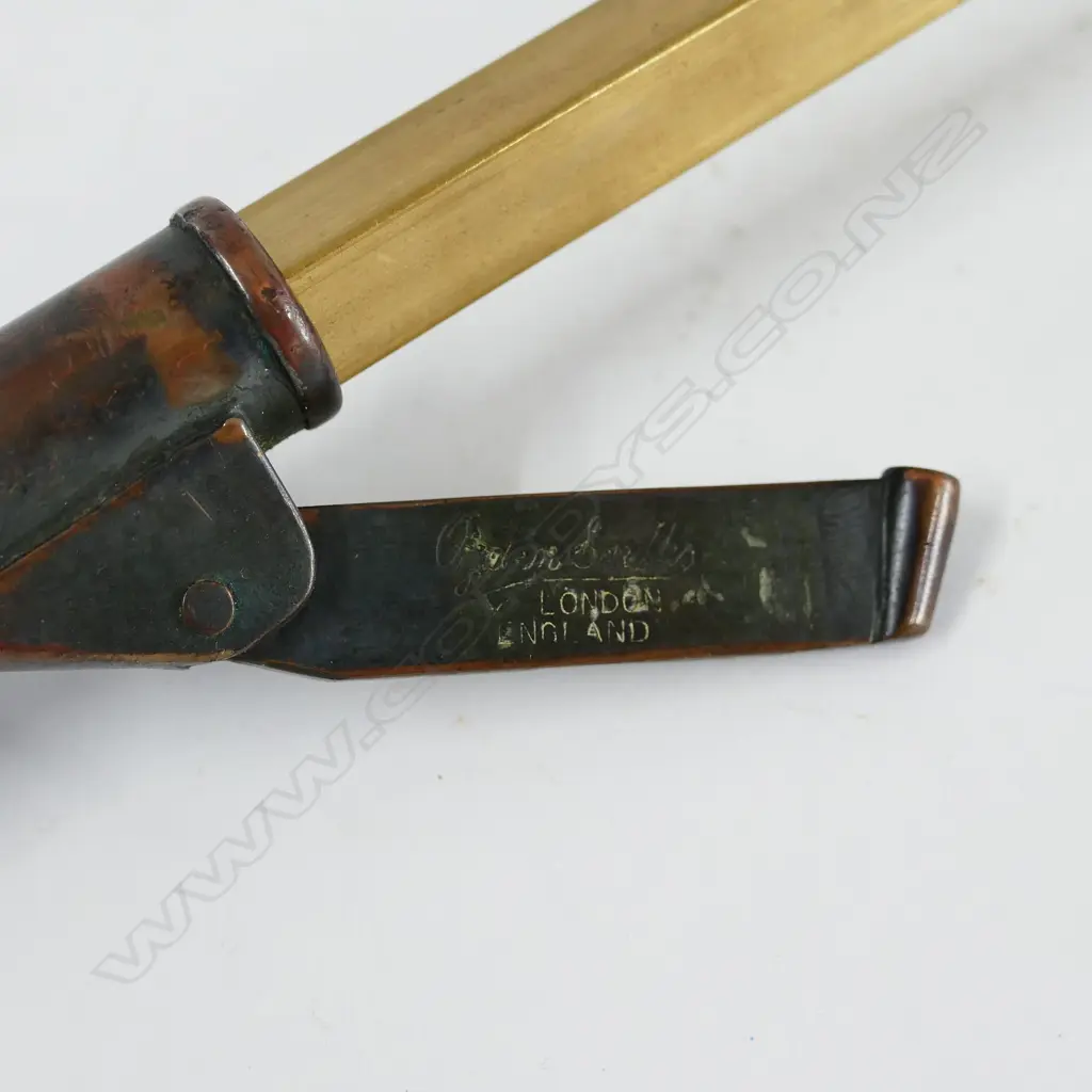 An Ogden Smith gaff Image 1++