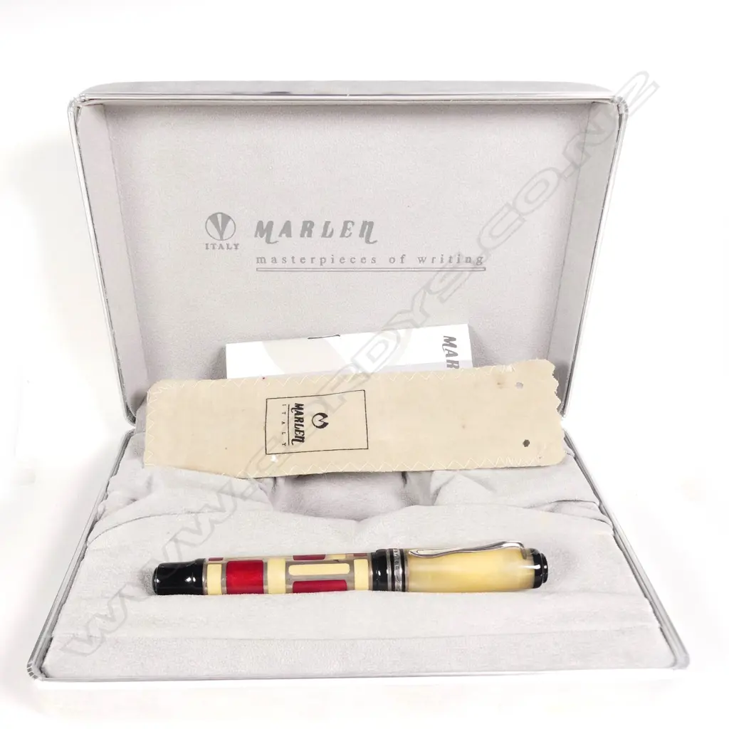 An Italian Marlen 'Forme' fountain pen Image 1++