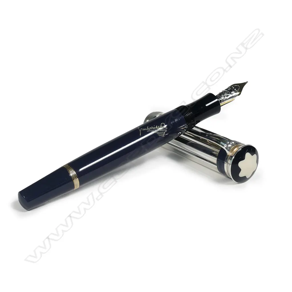 A Mont Blanc 'Charles Dickens' Limited Edition 2001 Writers Series fountain pen Image 1++