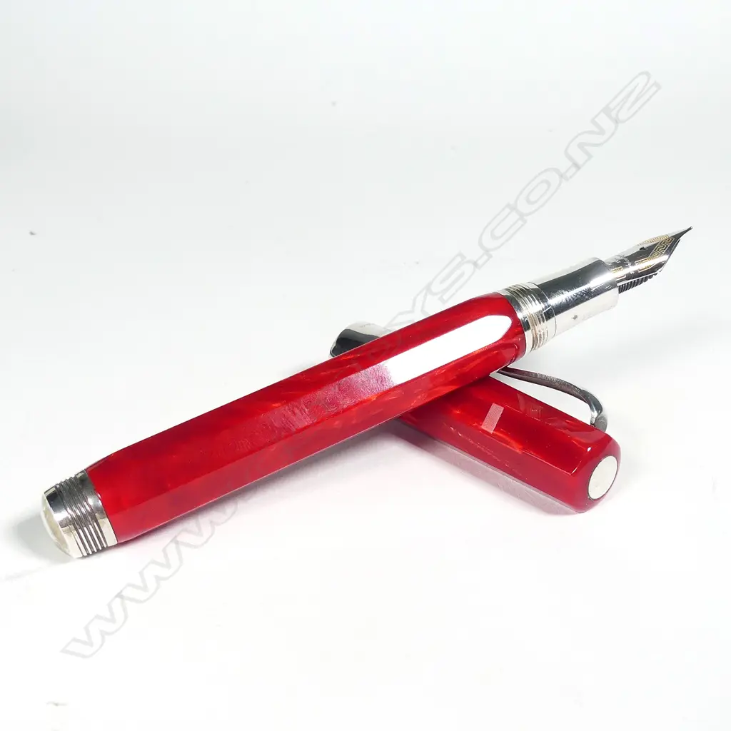 An Italian Montegrappa 'Symphony' fountain pen Image 1++