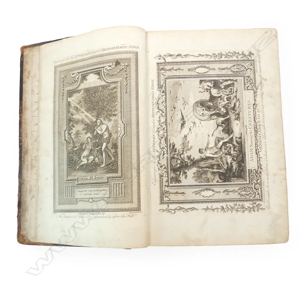 An 18thC leather bound bible Image 1++