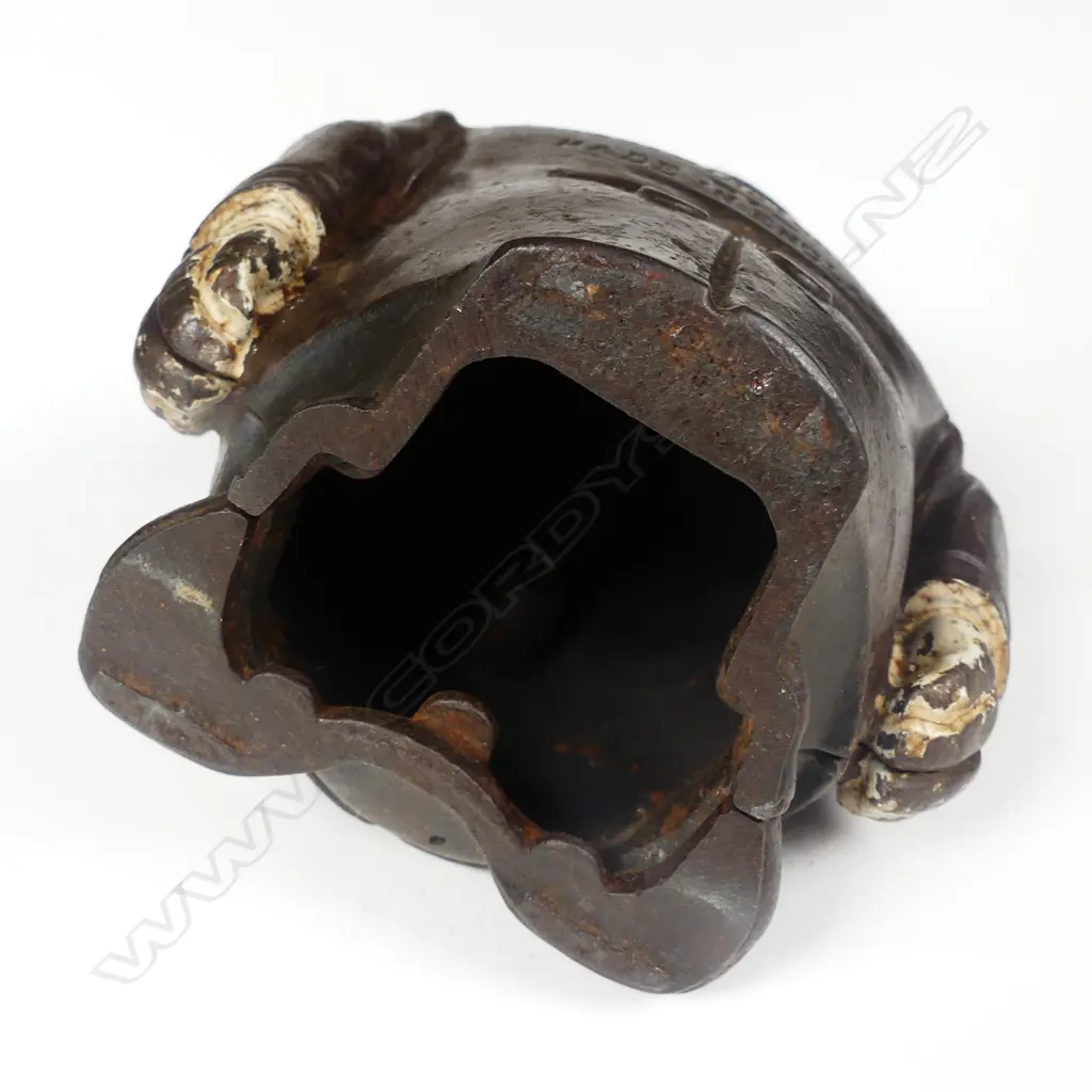 A cast iron 'Transvaal Money Box' figured as S.A. President Kruger Image 1++