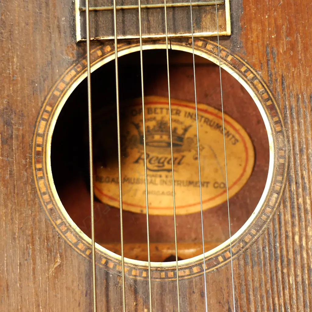A c.1930s 'Regal of Chicago' acoustic guitar Image 1++