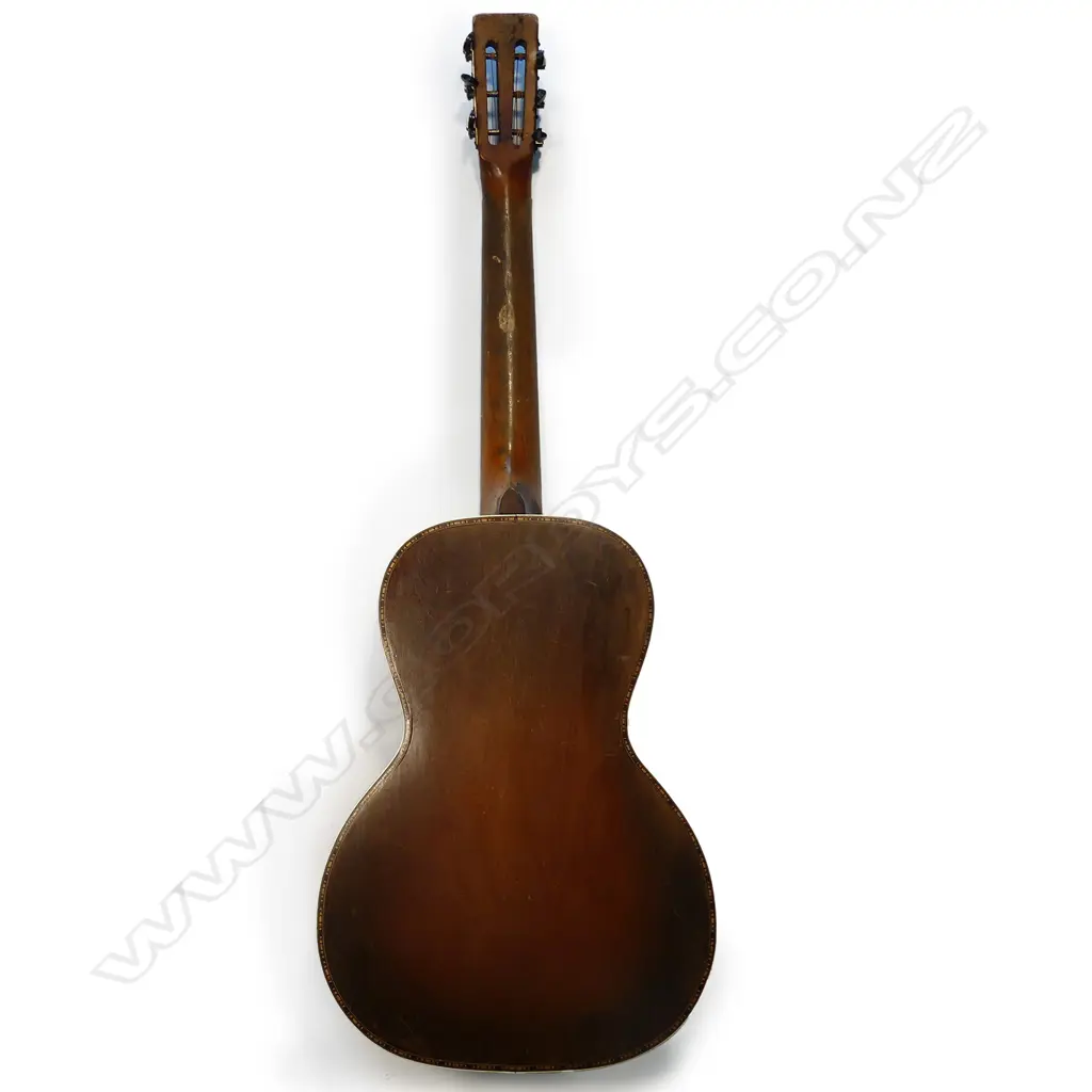 A c.1930s 'Regal of Chicago' acoustic guitar Image 1++