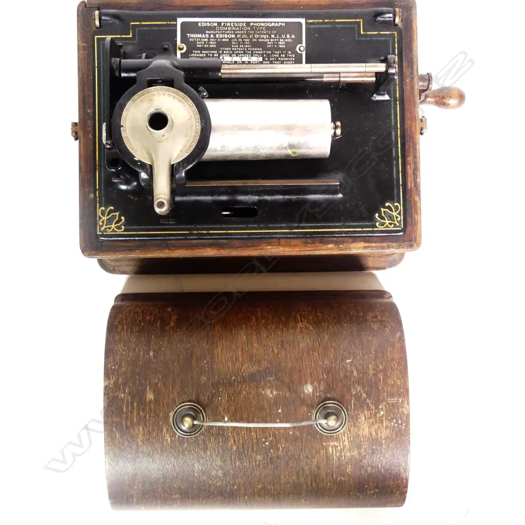 An Edison cylinder ‘Gem’ phonograph Image 1++