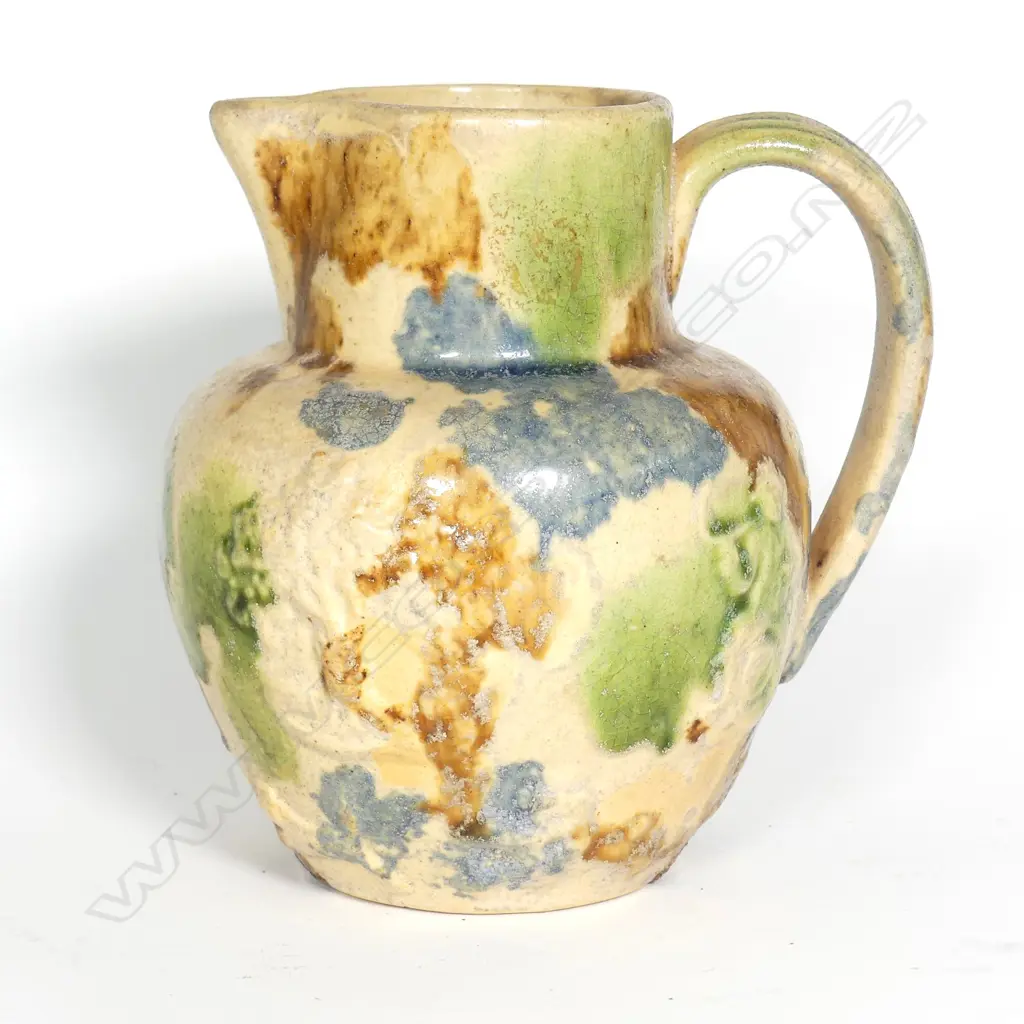 A Luke Adams majolica hunting jug Image 1++