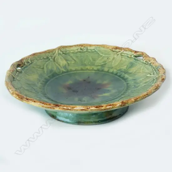 A Woodnorth Pottery attributed footed dish