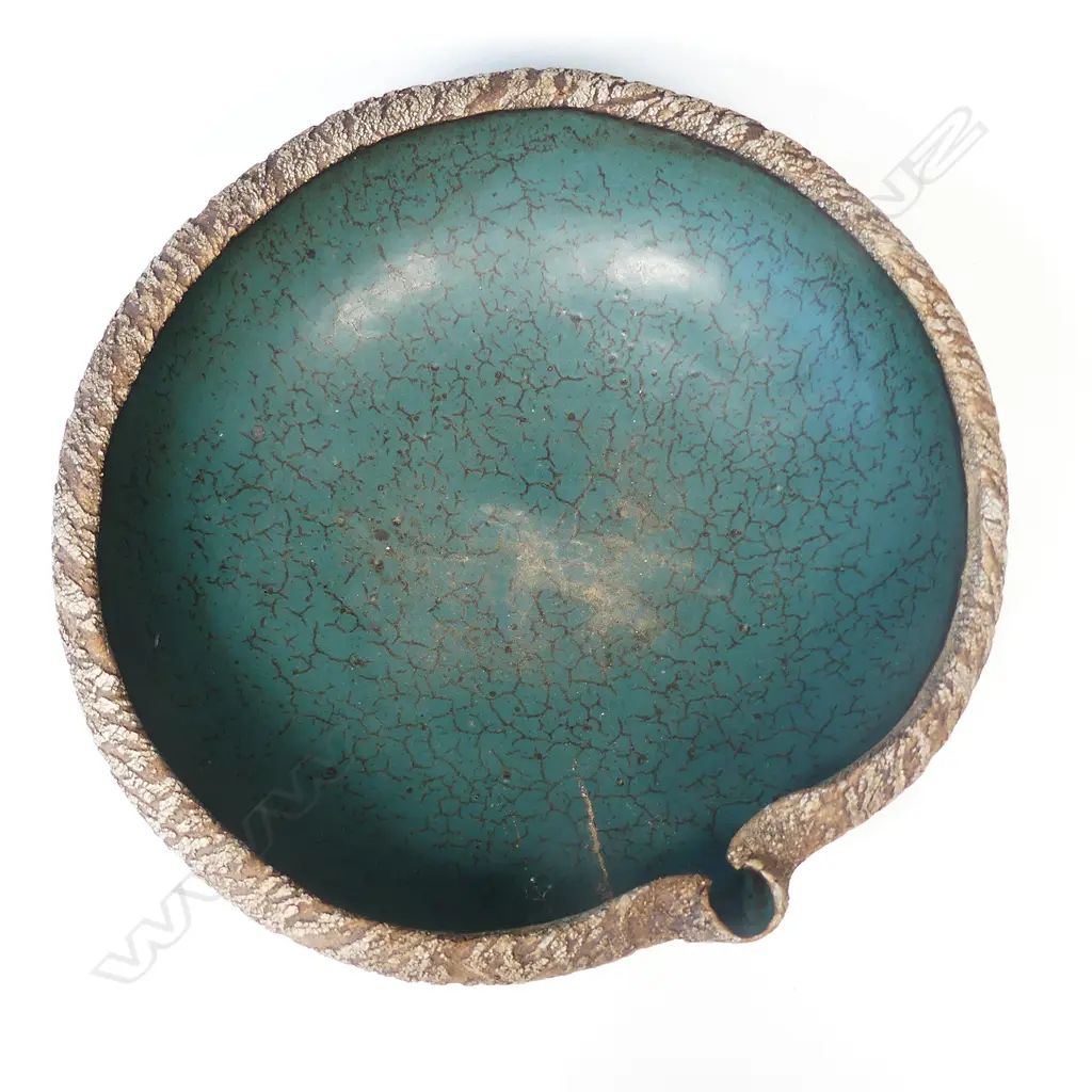 A Len Castle pouring bowl textured umber washed exterior Image 1++