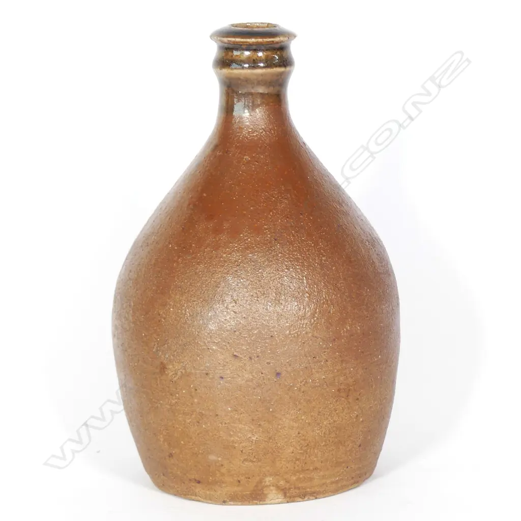 A Barry Brickell 'Villa Maria' wine carafe Image 1++